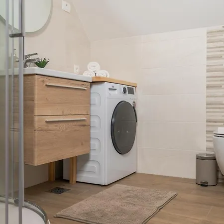 Orehar Apartment