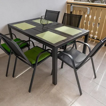 Orehar Apartment Bohinj